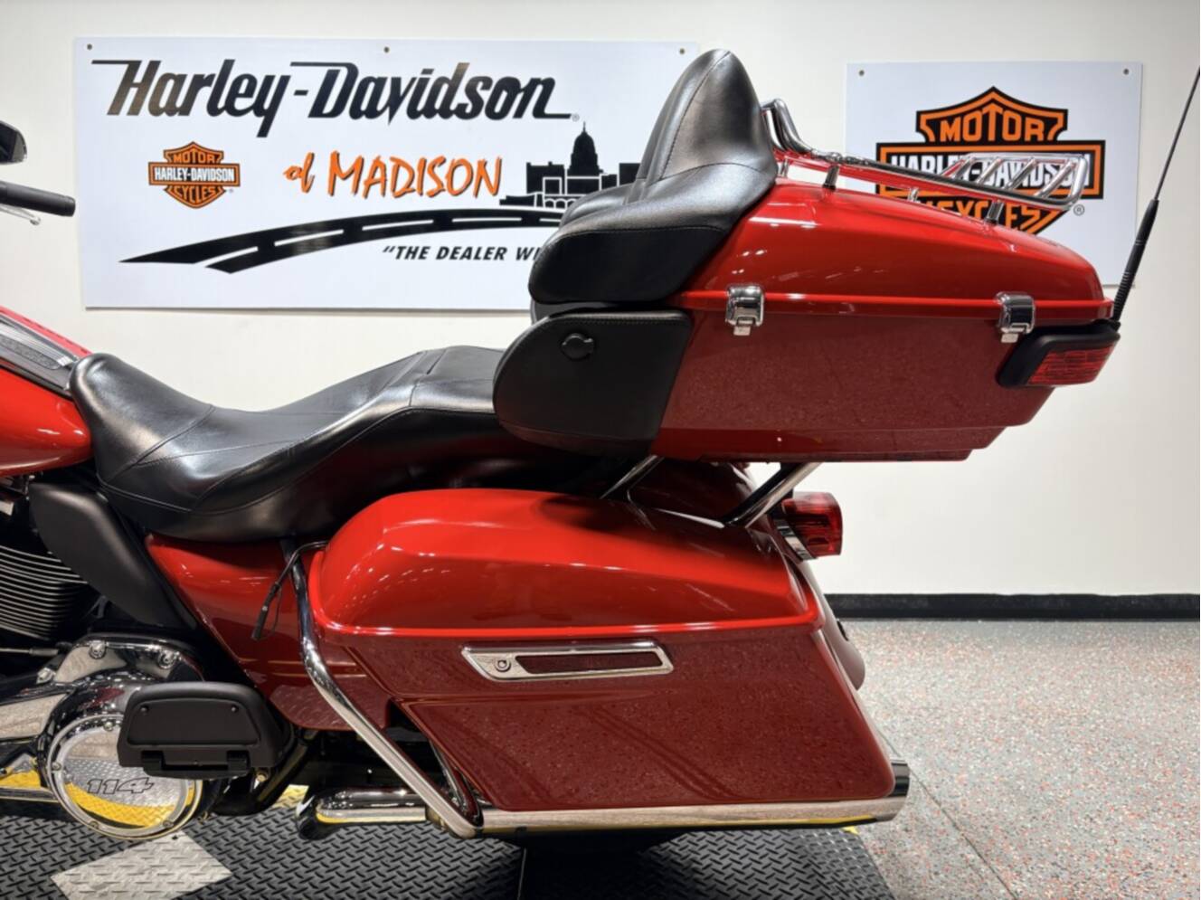 A photo of this 2023 Harley-Davidson Ultra Limited
