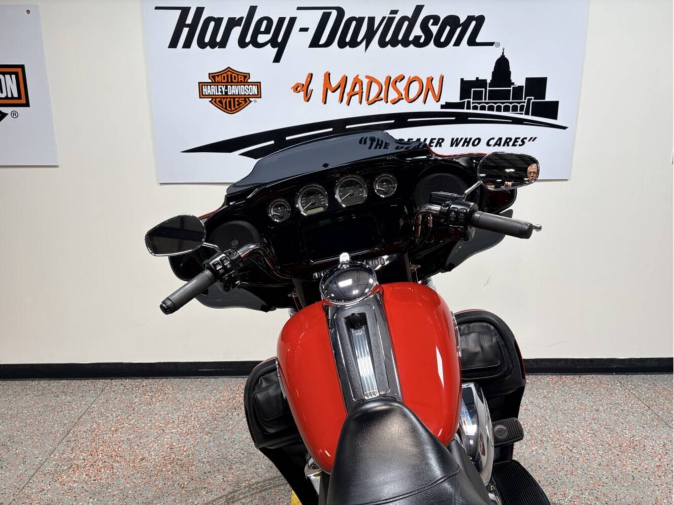 A photo of this 2023 Harley-Davidson Ultra Limited
