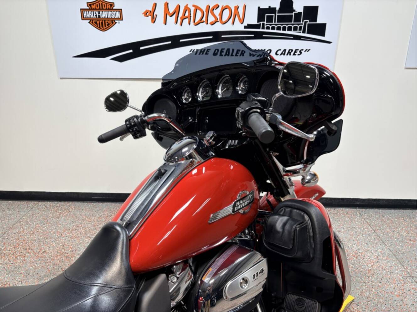 A photo of this 2023 Harley-Davidson Ultra Limited