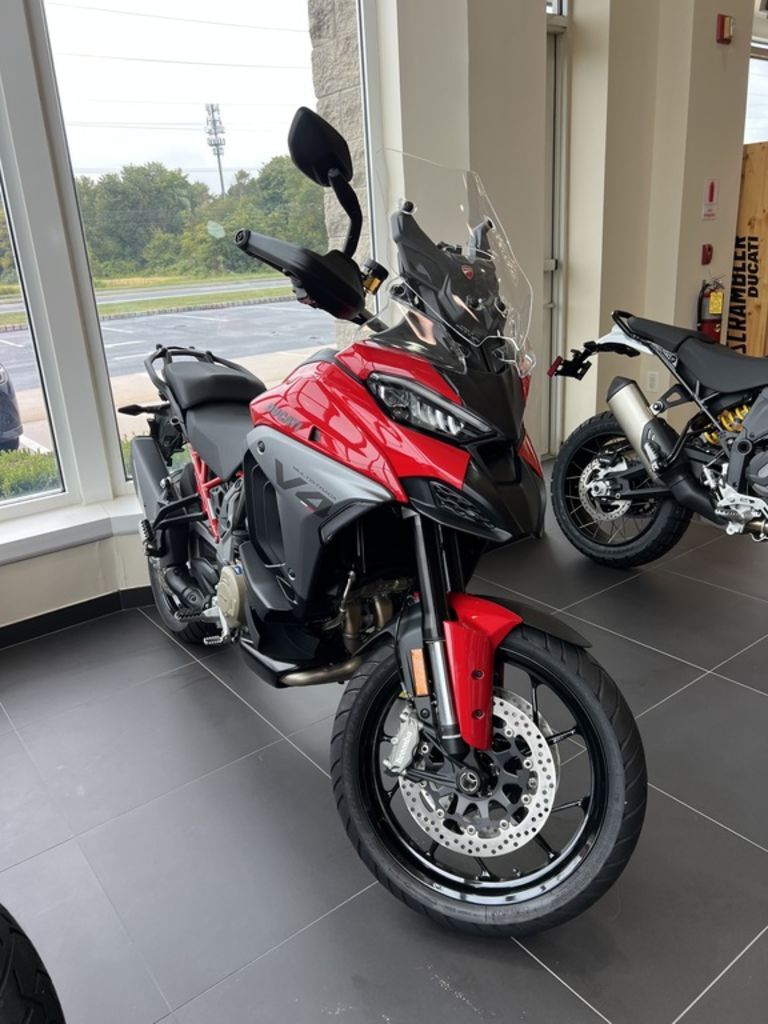 2025 Ducati Multistrada V4 Standard motorcycle