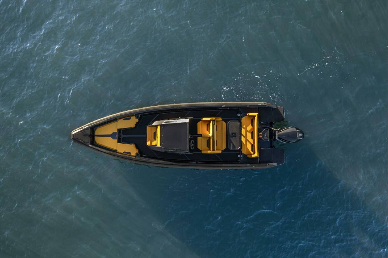 A photo of this 2026 Iron 767 T-Top