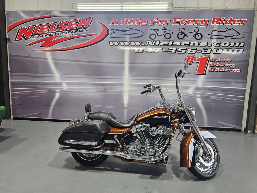 2008 Harley-Davidson® FLHRSE4 - Road King® Screamin' Eagle® CVO in lake villa IL
