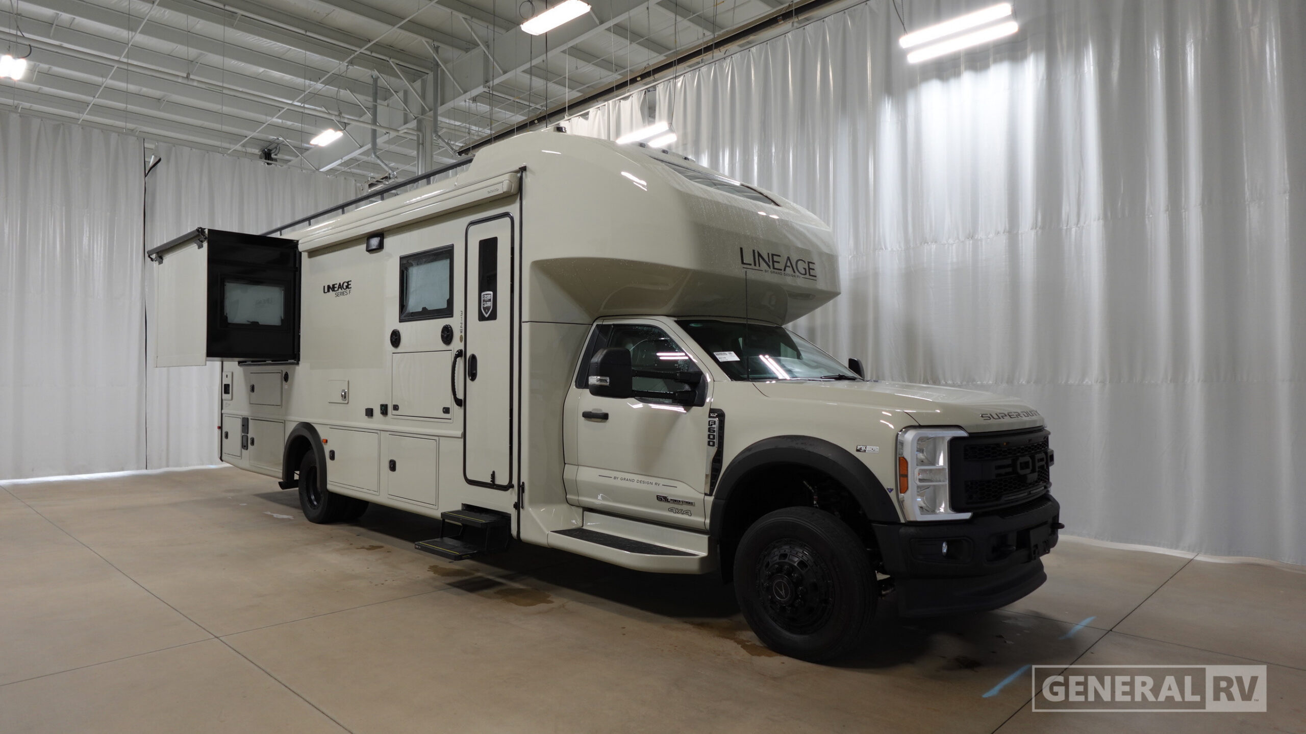 2027 Grand Design Lineage Series F 31ZW in north canton OH