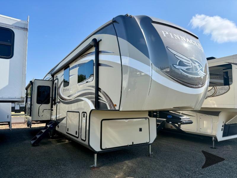 2018 Jayco Pinnacle 36KPTS in junction city OR