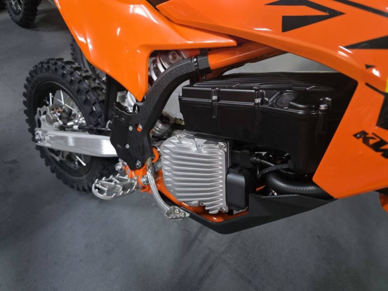A photo of this 2027 KTM SX-E 5