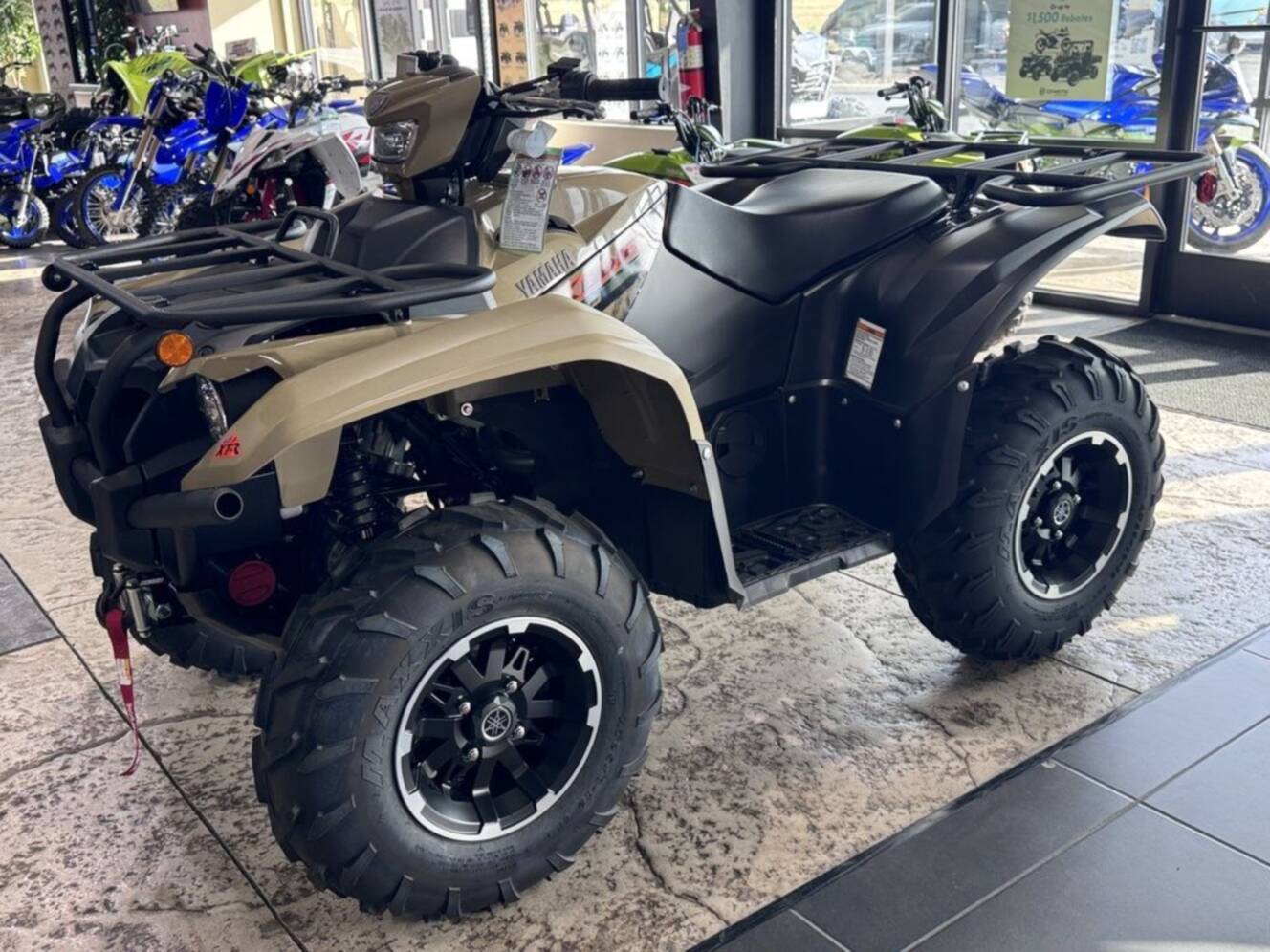 A photo of this 2027 Yamaha KODIAK 700 EPS XT-R