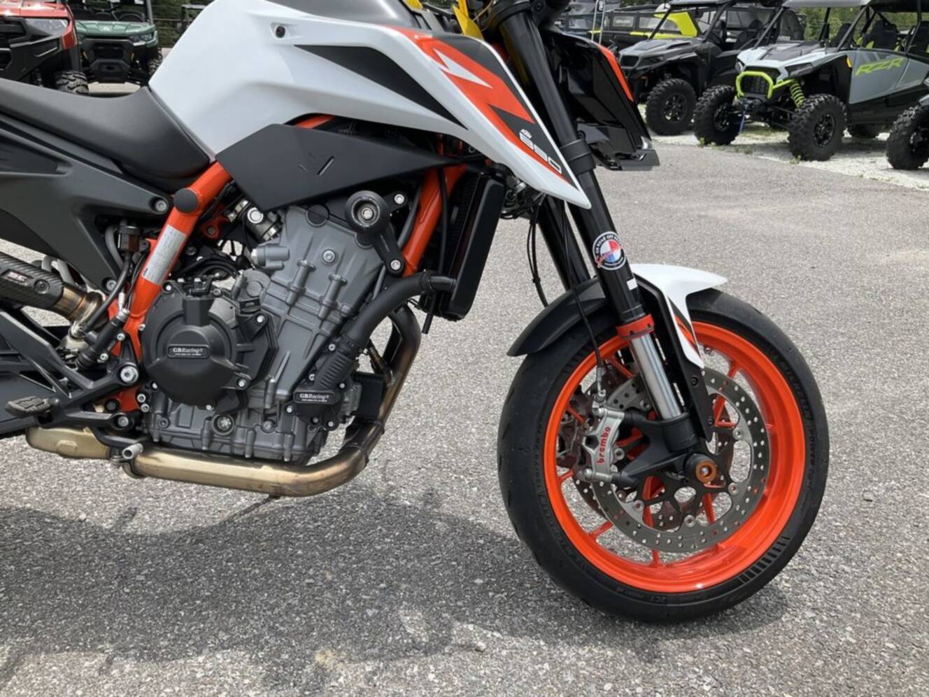 A photo of this 2021 KTM 890 Duke R