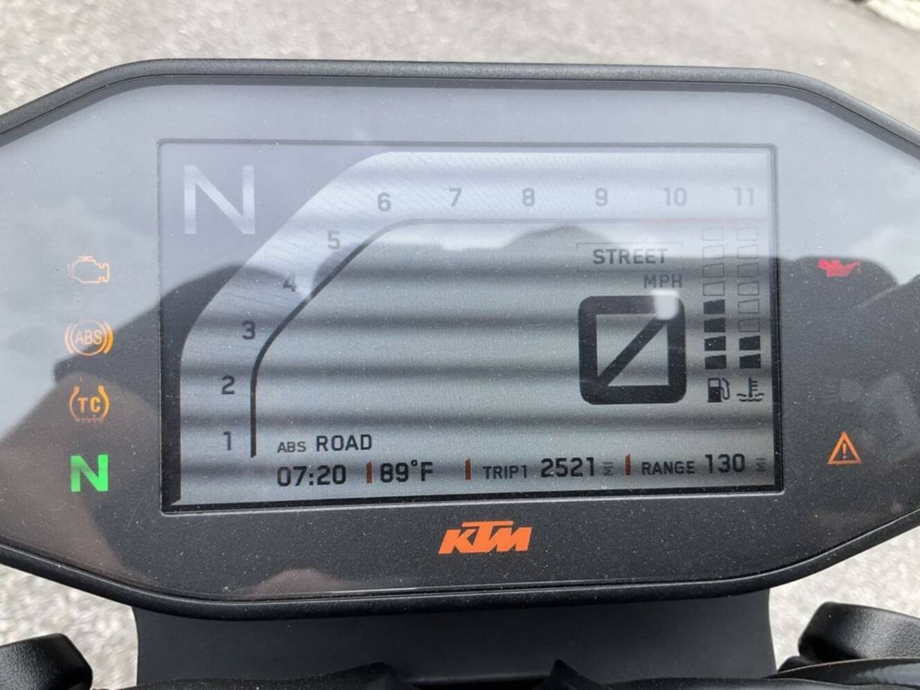A photo of this 2021 KTM 890 Duke R