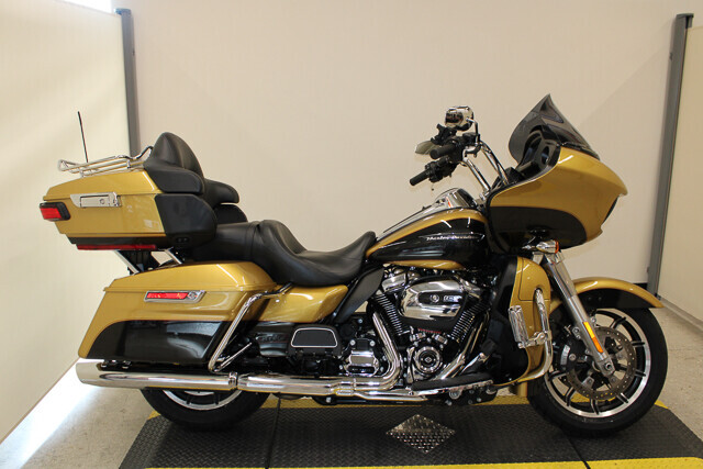 2017 Harley-Davidson Road Glide Ultra ULTRA in Miami, FL