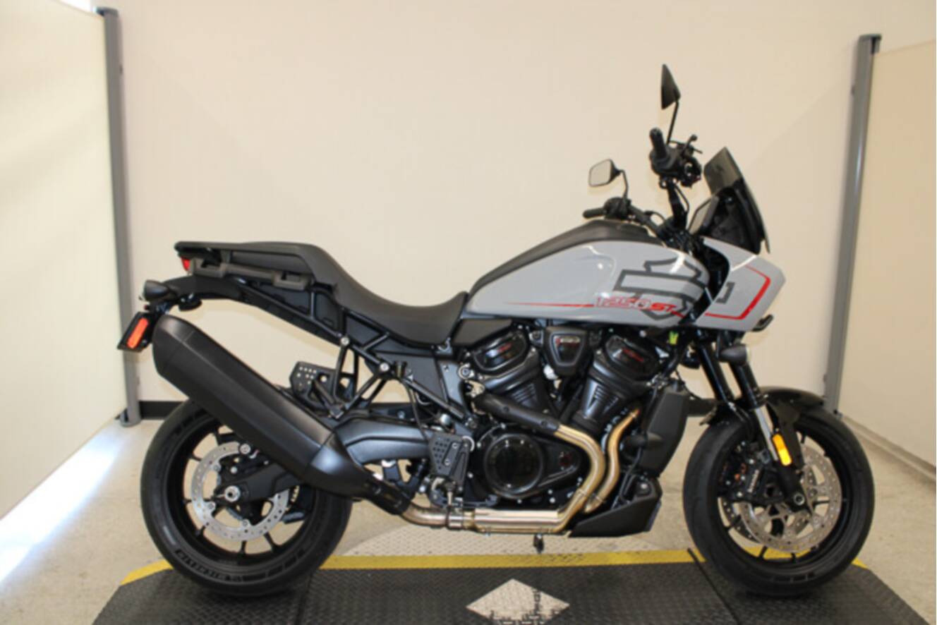 A photo of this 2025 Harley-Davidson Pan America 1250 ST