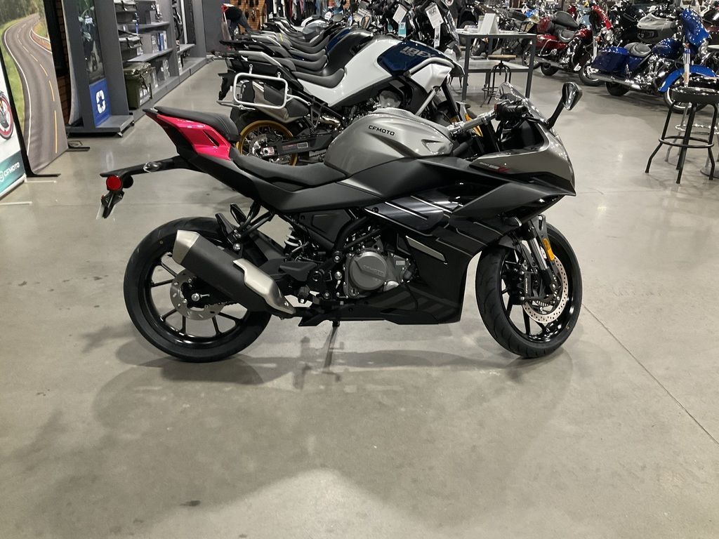 2026 CFMOTO 300SS SS in Fayetteville, NC