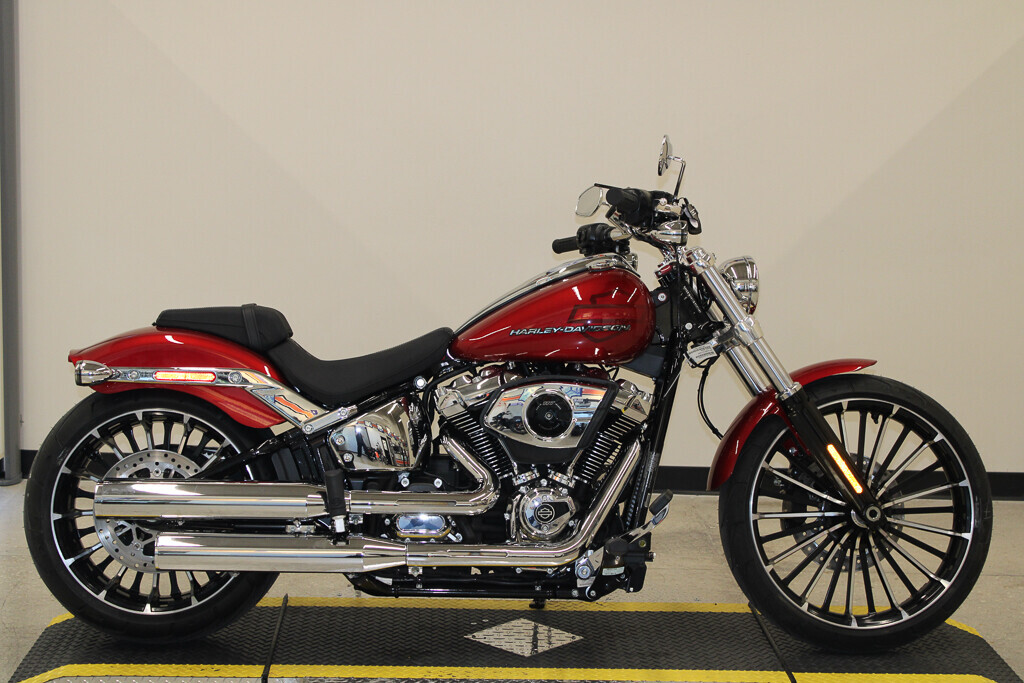 2025 Harley-Davidson Breakout in Miami, FL