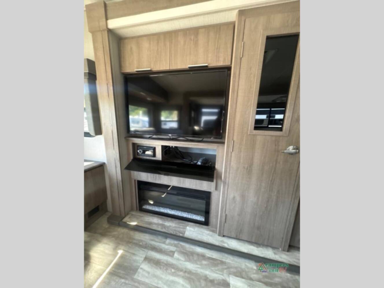 A photo of this 2020 Grand Design Imagine 2970RL
