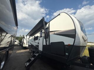 2022 FOREST RIVER ROCKWOOD MINI LITE 2513S