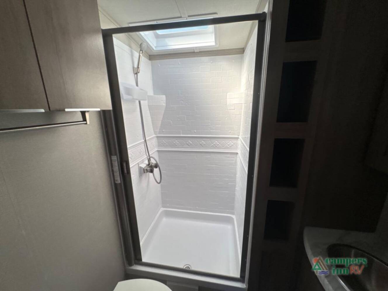 A photo of this 2020 Grand Design Imagine 2970RL