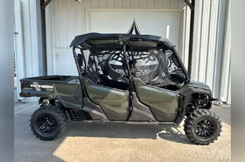 2025 Honda® Pioneer 1000-6 Deluxe Crew in henderson NC