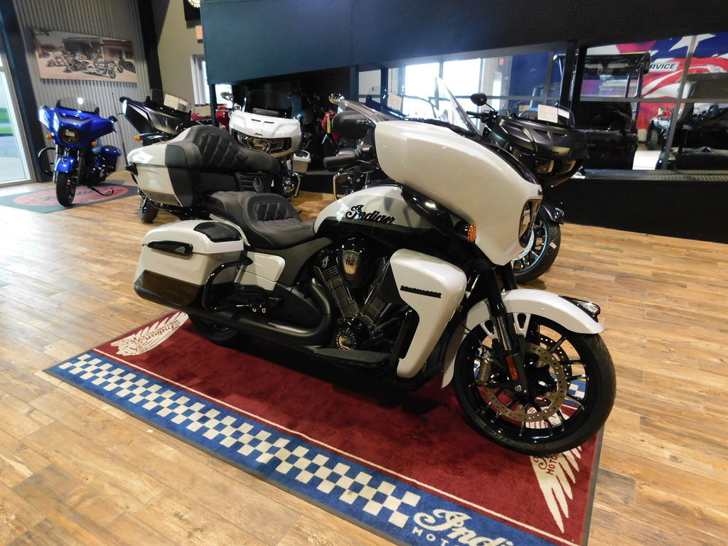 2026 Indian Motorcycle® Roadmaster® PowerPlus Dark Horse® 112 w/PowerBand Gho DARK HORSE in Kalamazoo, MI