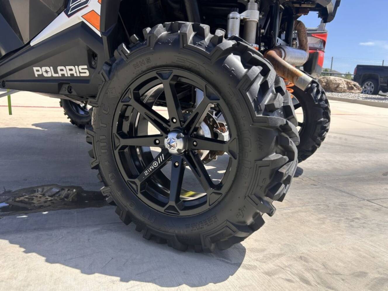 A photo of this 2018 Polaris® RZR® S 1000 EPS White Lightning