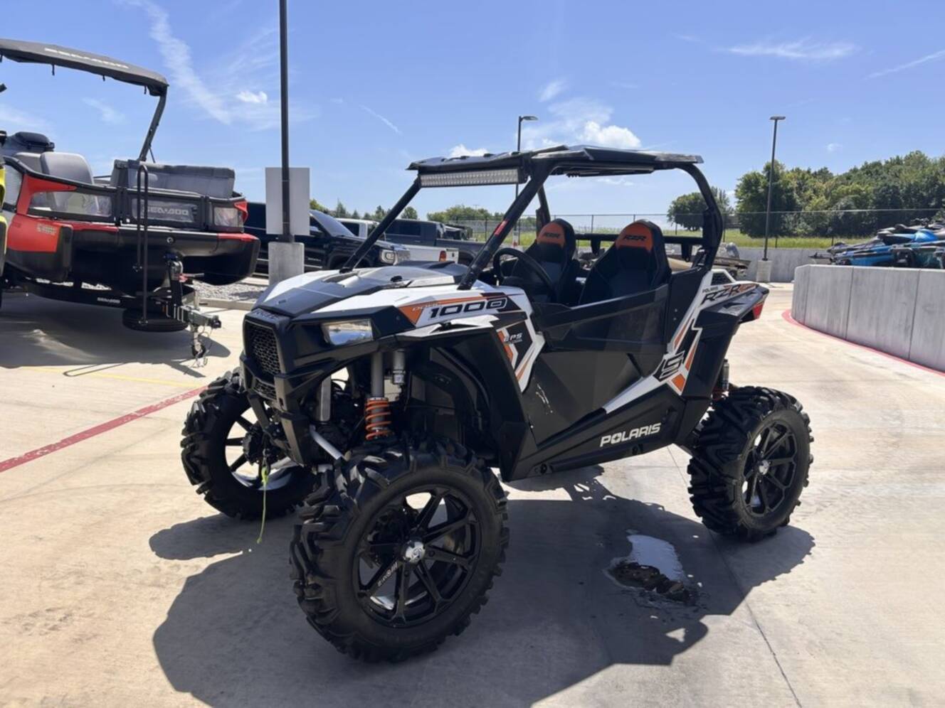 A photo of this 2018 Polaris® RZR® S 1000 EPS White Lightning