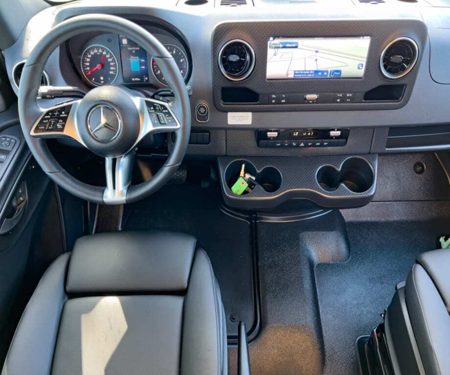 2027 Winnebago REVEL BMB44E-2.5-1 in sanford FL