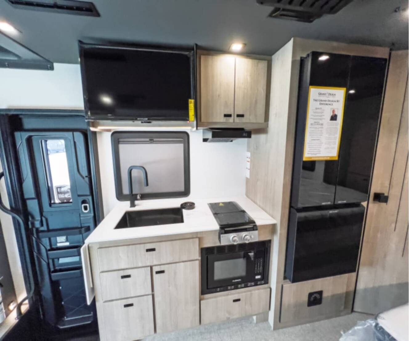 A photo of this 2027 Grand Design LINEAGE SERIES M 25FW-FBP