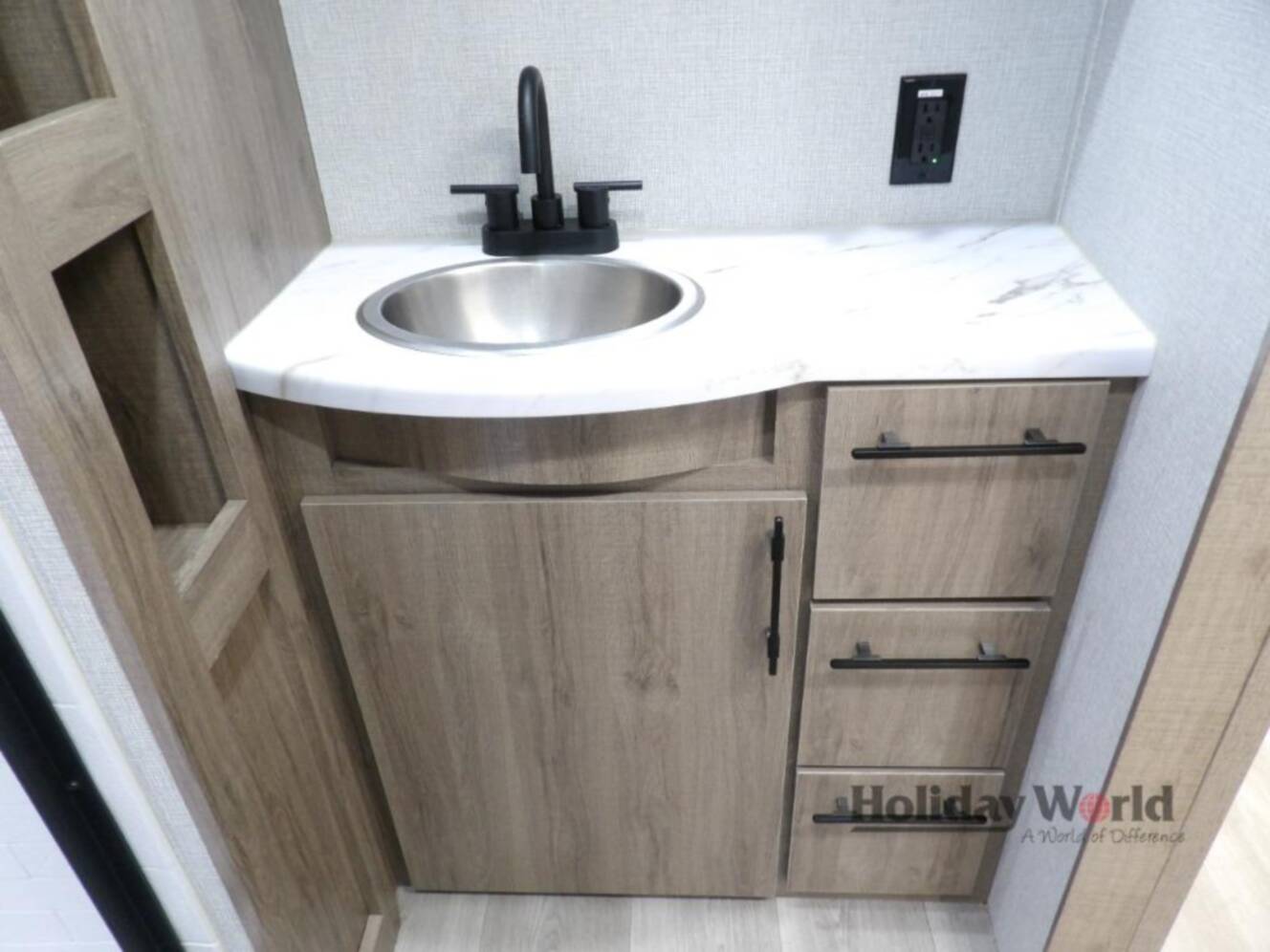 A photo of this 2025 Grand Design Imagine 2670MK