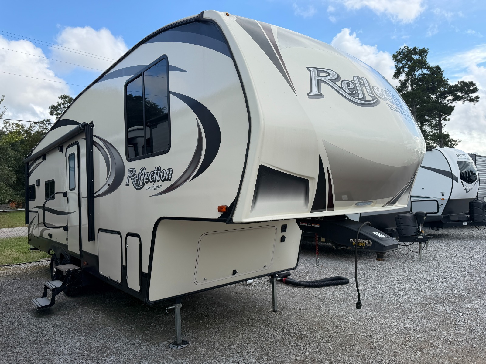 2019 Grand Design Reflection 273MK in holden LA