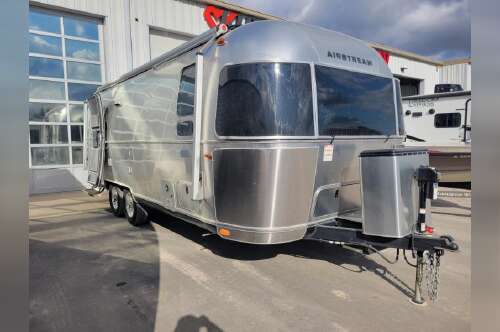 2023 Airstream Globetrotter 25FB TWIN in neenah WI