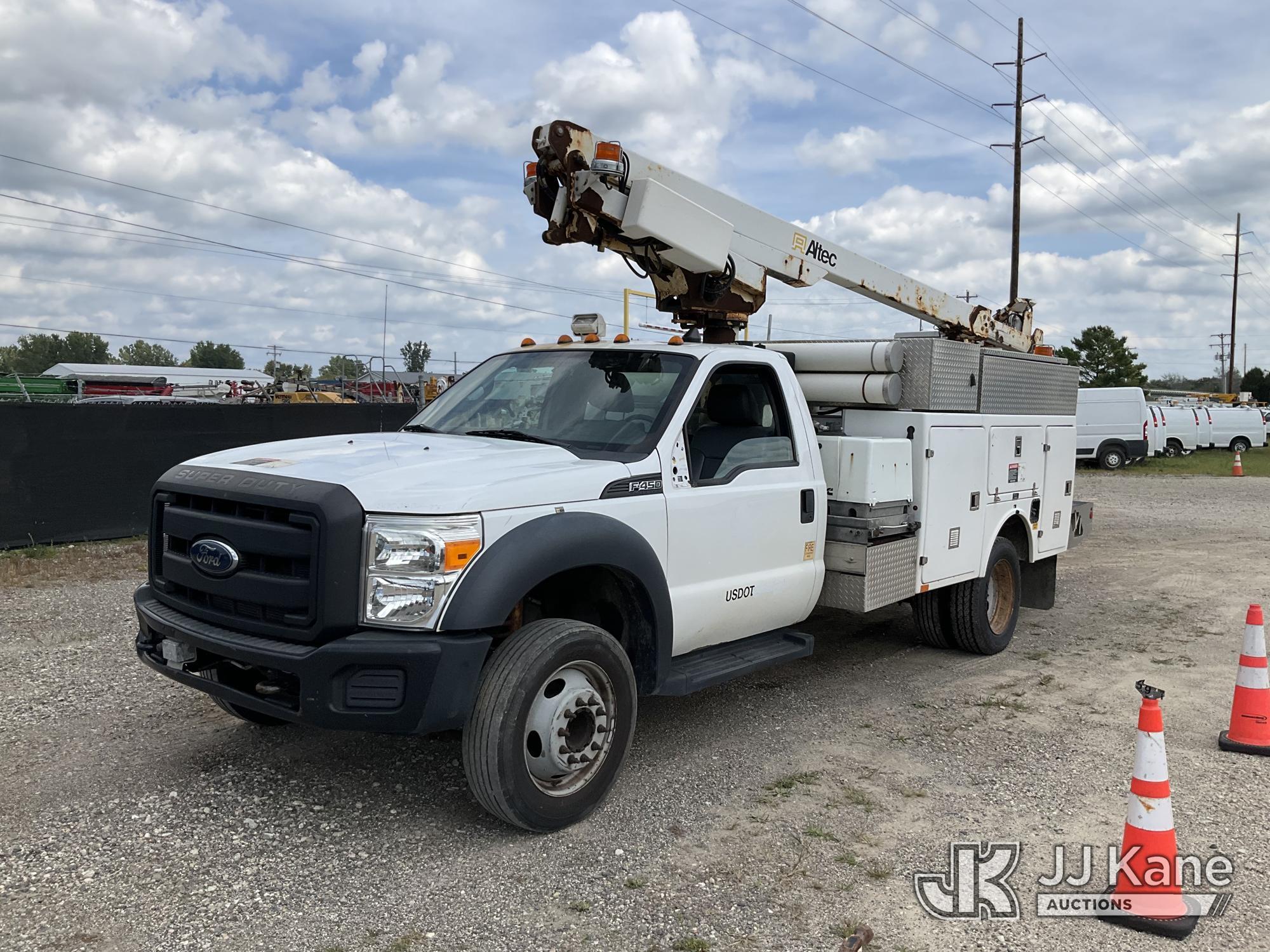 2013 FORD F450 in Charlotte, MI