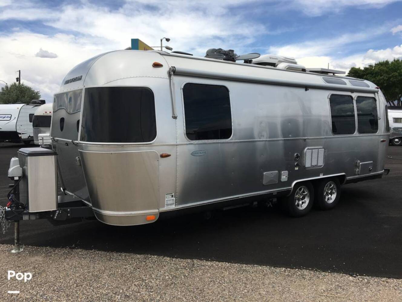 A photo of this 2016 Airstream Flying Cloud 25FB