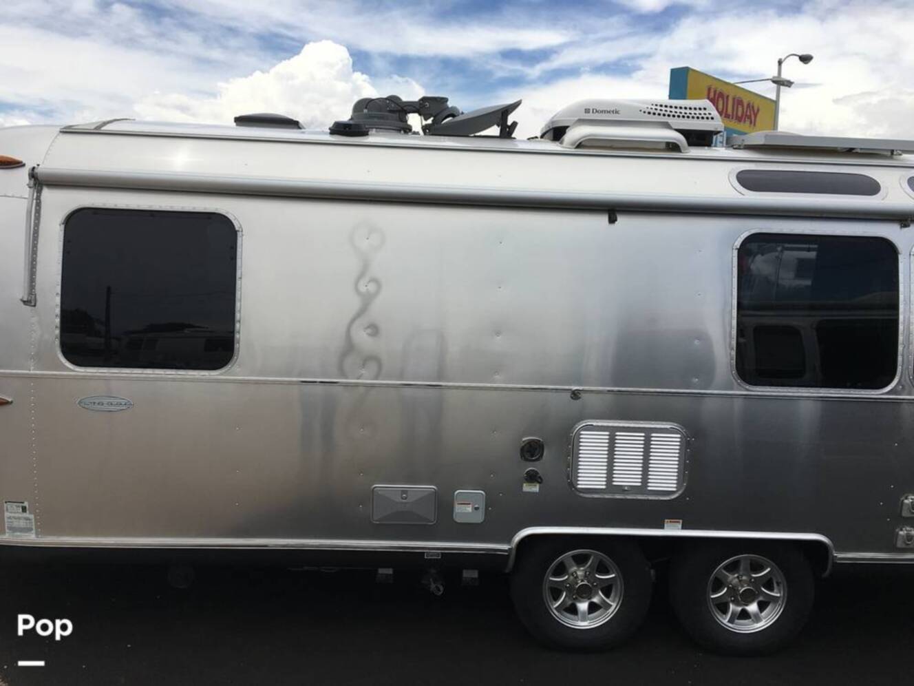 A photo of this 2016 Airstream Flying Cloud 25FB