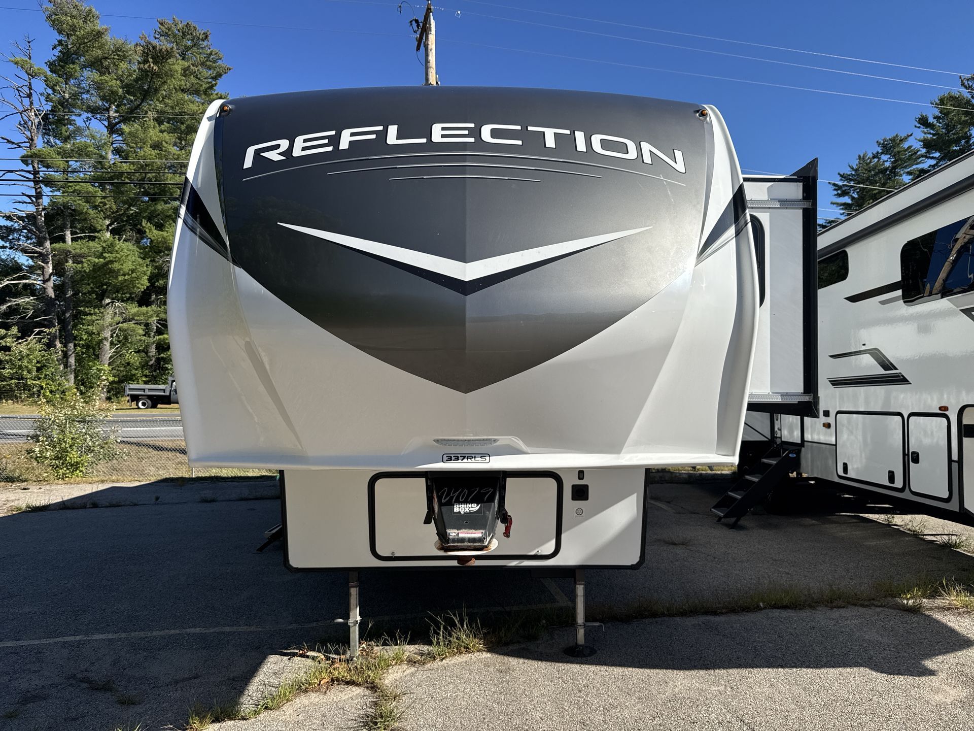 2023 Grand Design REFLECTION 337RLS in lebanon ME