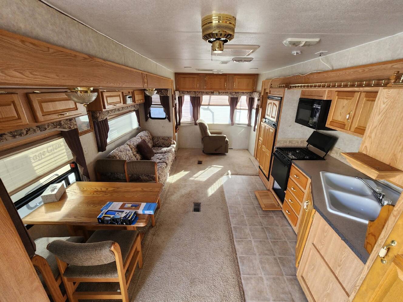 A photo of this 2004 Peterson Industries EXCEL 32SKW
