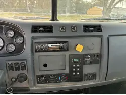 2016 PETERBILT 382