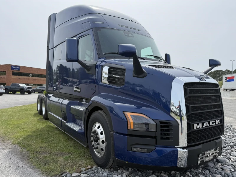 2027 MACK PIONEER