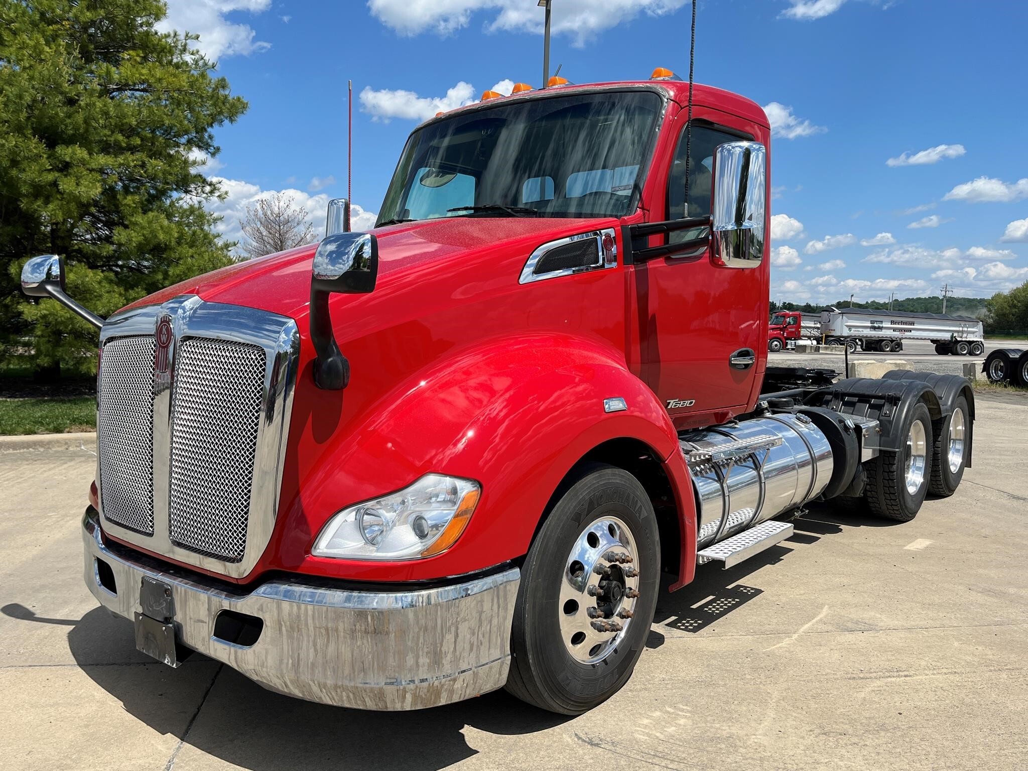2022 KENWORTH T680 in East Saint Louis, IL