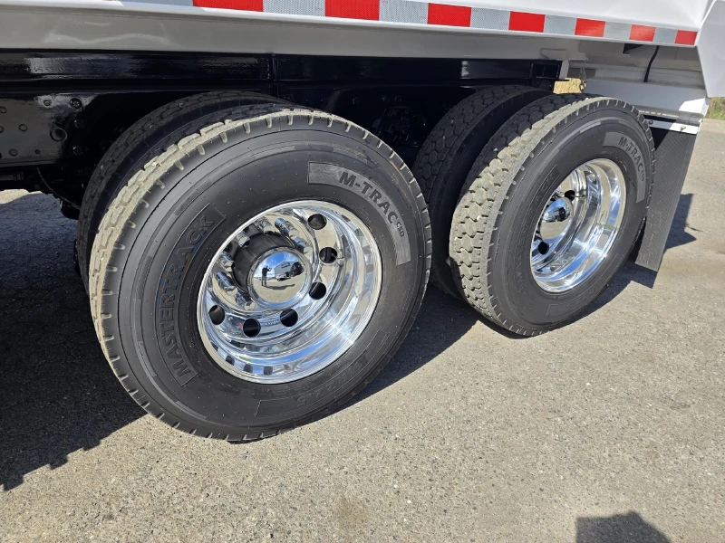 2022 KENWORTH T880