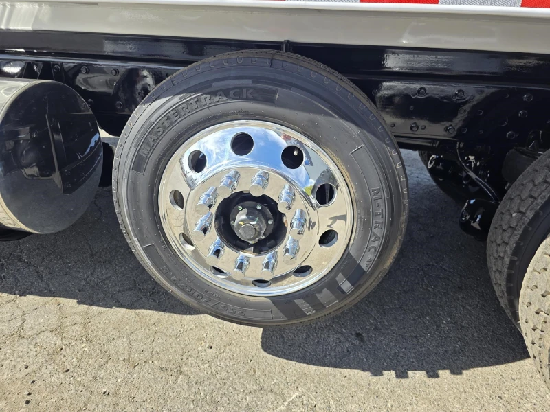 2022 KENWORTH T880