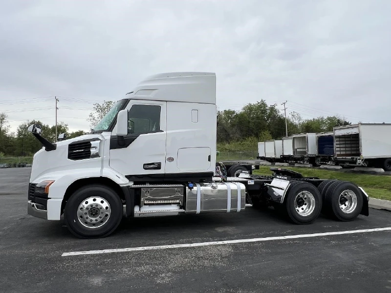 2027 MACK ANTHEM 64T