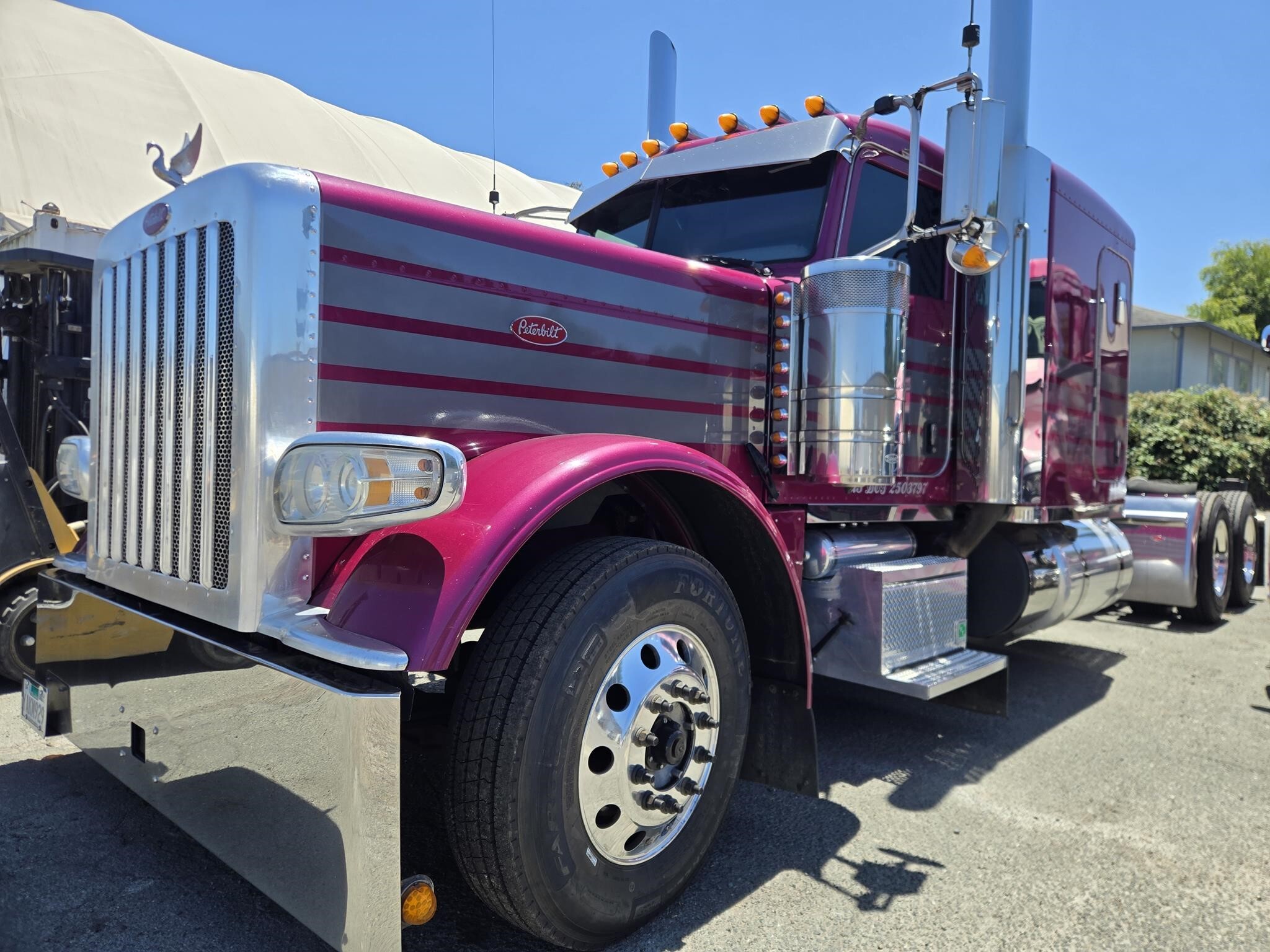 2015 PETERBILT 389 in Santa Rosa, CA