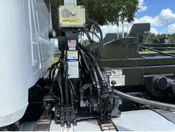 2013 MACK GRANITE GU813