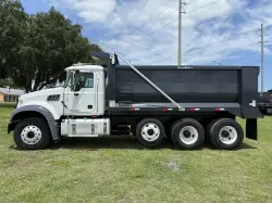 2014 MACK GRANITE GU713