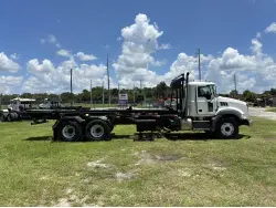 2012 MACK GRANITE GU813