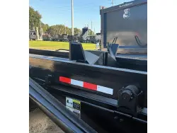 2012 MACK GRANITE GU813
