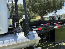 2012 MACK GRANITE GU813