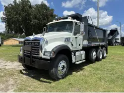 2014 MACK GRANITE GU713