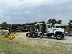 2017 MACK GRANITE GU713