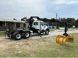 2017 MACK GRANITE GU713