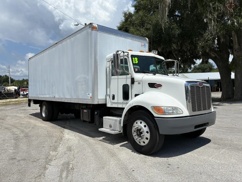 2013 PETERBILT 337