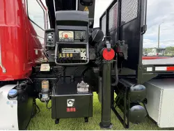 2017 MACK GU713